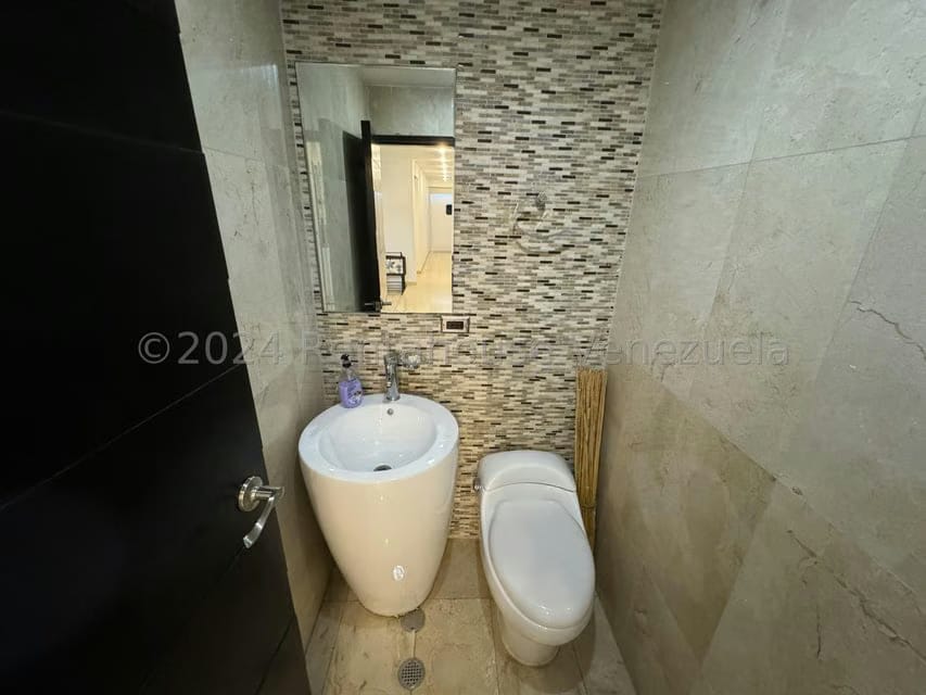 Apartamento (Planta Baja) en Venta en La Lagunita Country Club, Distrito Metropolitano - 11