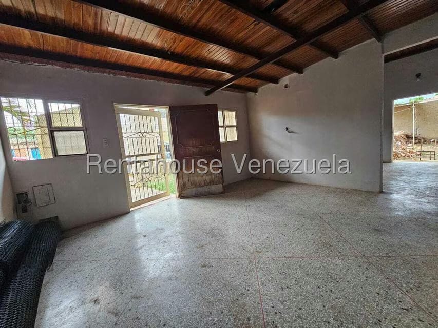 Casa (1 Nivel) en Alquiler en Centro, Falcon - 8