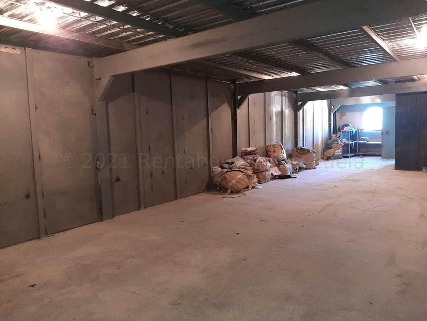Comercial (Edificio) en Venta en Cementerio, Distrito Metropolitano - 23