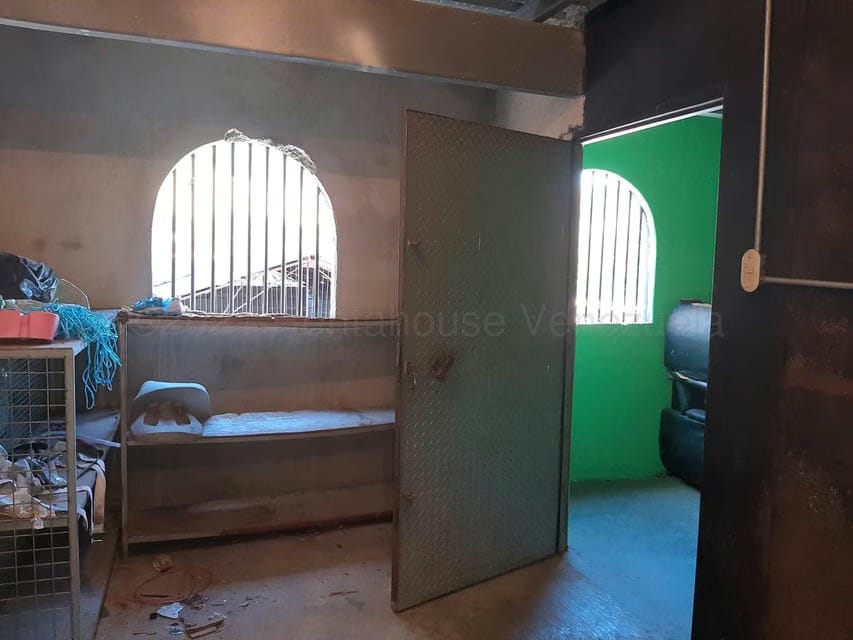 Comercial (Edificio) en Venta en Cementerio, Distrito Metropolitano - 27