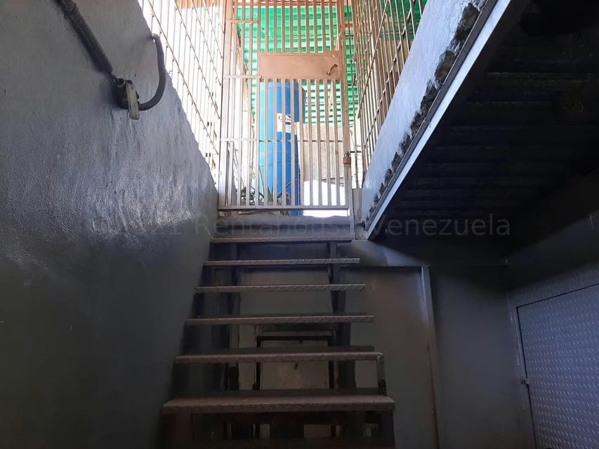 Comercial (Edificio) en Venta en Cementerio, Distrito Metropolitano - 36