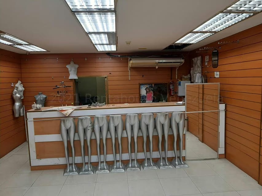 Comercial (Edificio) en Venta en Cementerio, Distrito Metropolitano - 6