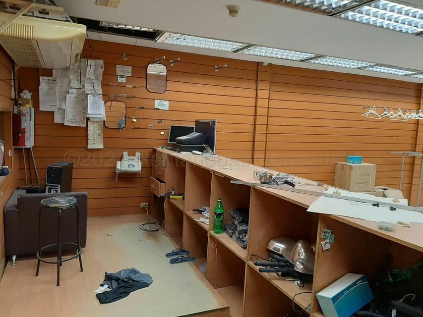 Comercial (Edificio) en Venta en Cementerio, Distrito Metropolitano - 8