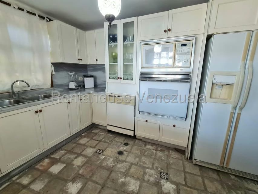 Casa (Colonial) en Venta en Complejo Turistico El Morro, Anzoategui - 32