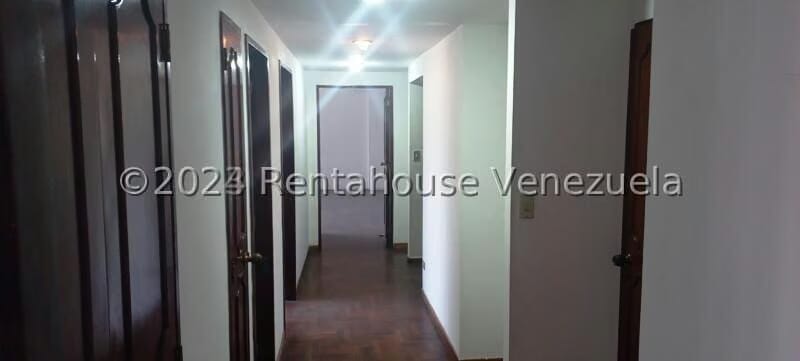 Comercial (Oficina) en Alquiler en Parroquia Catedral, Distrito Metropolitano - 6