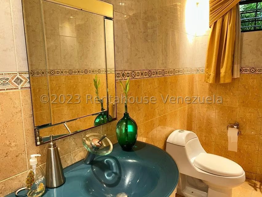 Casa (Multipes Niveles) en Venta en Monte Claro, Distrito Metropolitano - 12