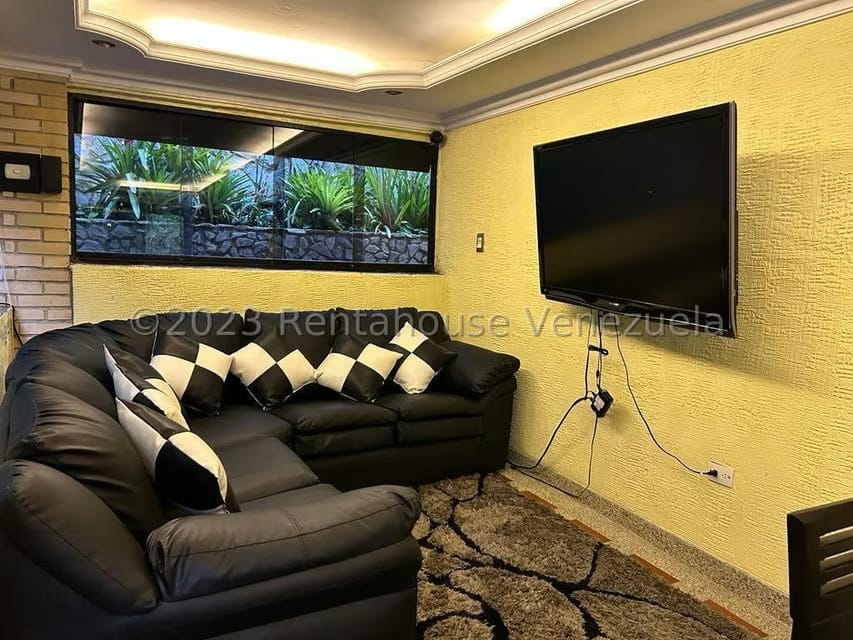 Casa (Multipes Niveles) en Venta en Monte Claro, Distrito Metropolitano - 19