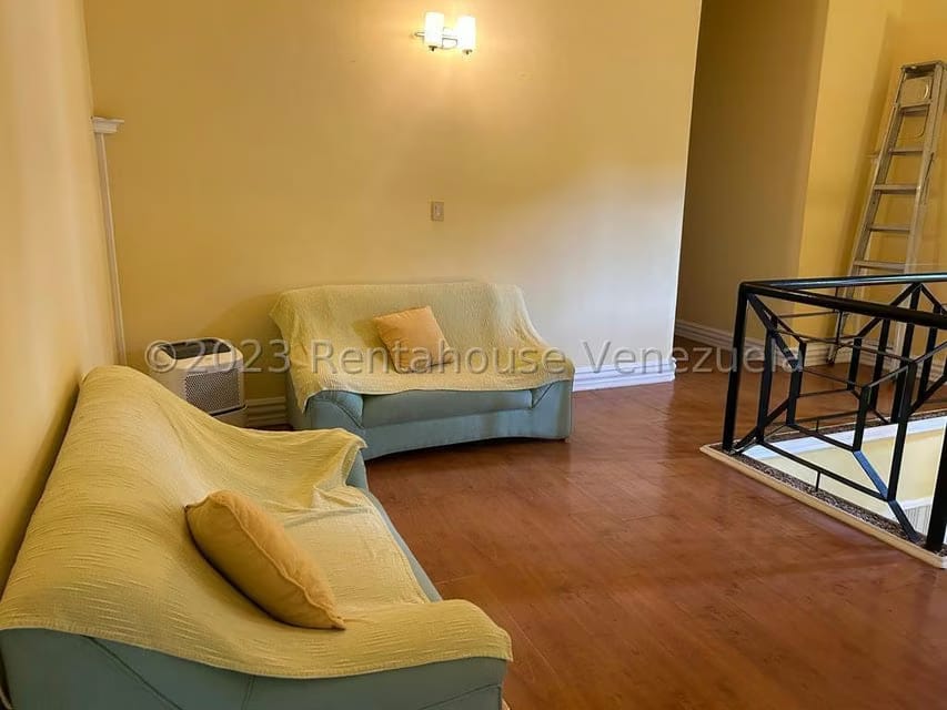 Casa (Multipes Niveles) en Venta en Monte Claro, Distrito Metropolitano - 21