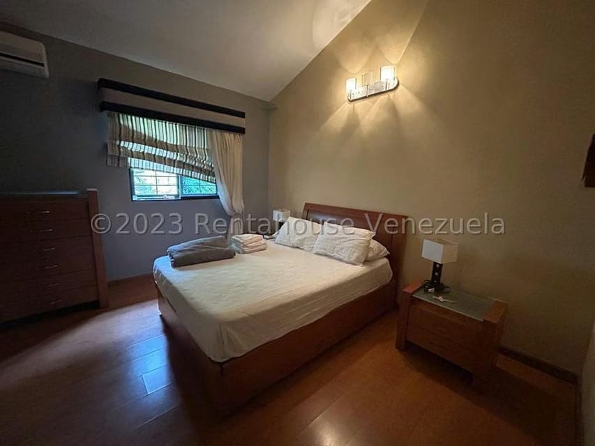 Casa (Multipes Niveles) en Venta en Monte Claro, Distrito Metropolitano - 28