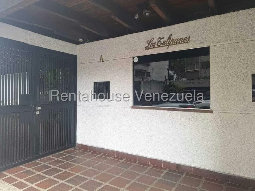 Apartamento (1 Nivel) en Venta en Guaicay, Distrito Metropolitano - 2