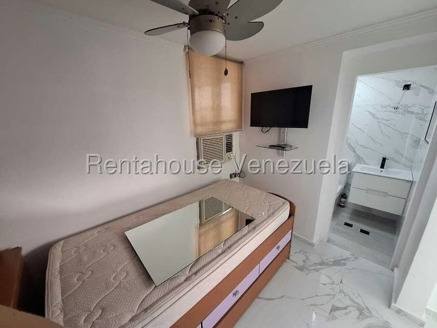 Apartamento (1 Nivel) en Venta en Guaicay, Distrito Metropolitano - 14