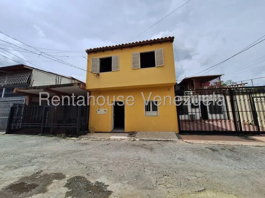 Casa (Duplex) en Venta en Piedra Azul, Lara - 5