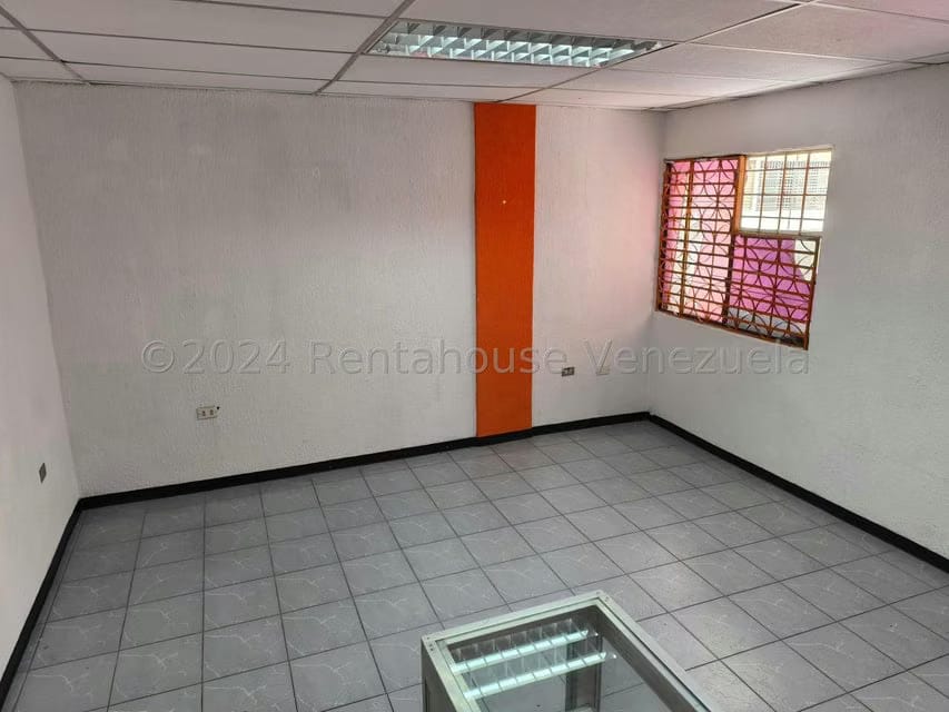 Comercial (Oficina) en Alquiler en Parroquia La Candelaria, Distrito Metropolitano - 11