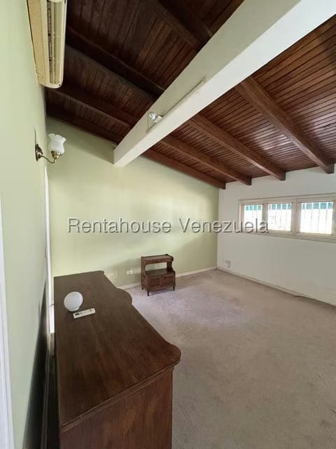 Anexo (1 Nivel) en Alquiler en Oripoto, Distrito Metropolitano - 8