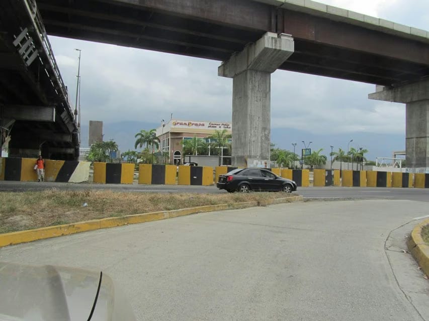 Terreno (Industrial) en Venta en El Marques, Miranda - 13