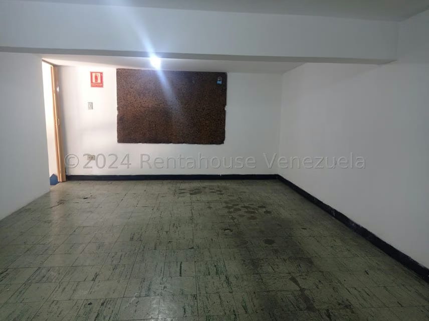 Comercial (Local Comercial) en Alquiler en Centro, Lara - 17