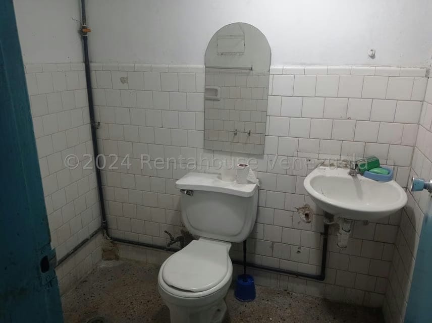 Comercial (Local Comercial) en Alquiler en Centro, Lara - 23