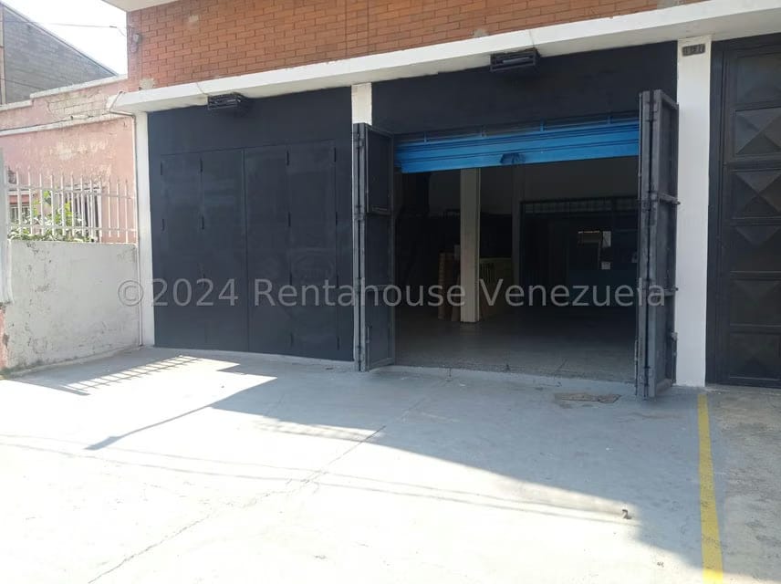 Comercial (Local Comercial) en Alquiler en Centro, Lara - 32