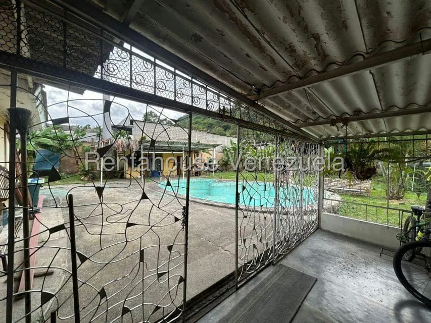 Casa (1 Nivel) en Venta en Las Acacias, Trujillo - 16