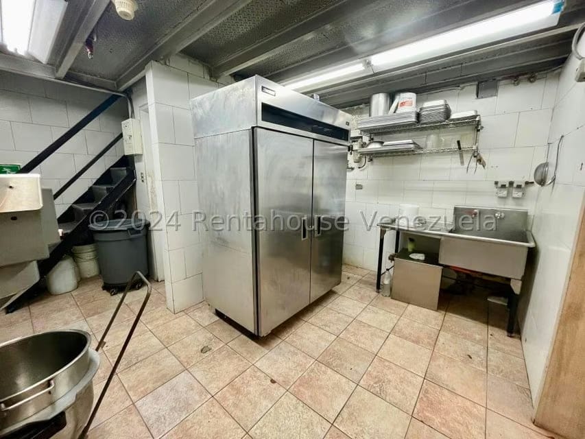 Comercial (Local Comercial) en Venta en El Recreo, Distrito Metropolitano - 11