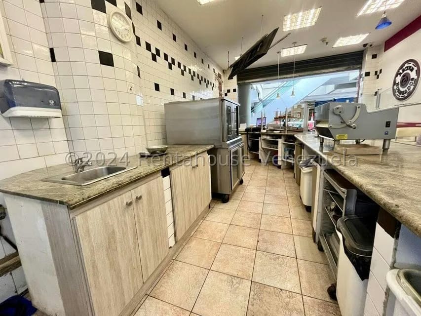Comercial (Local Comercial) en Venta en El Recreo, Distrito Metropolitano - 8