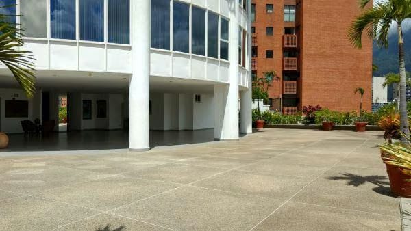 Apartamento (1 Nivel) en Alquiler en Las Mercedes, Distrito Metropolitano - 5
