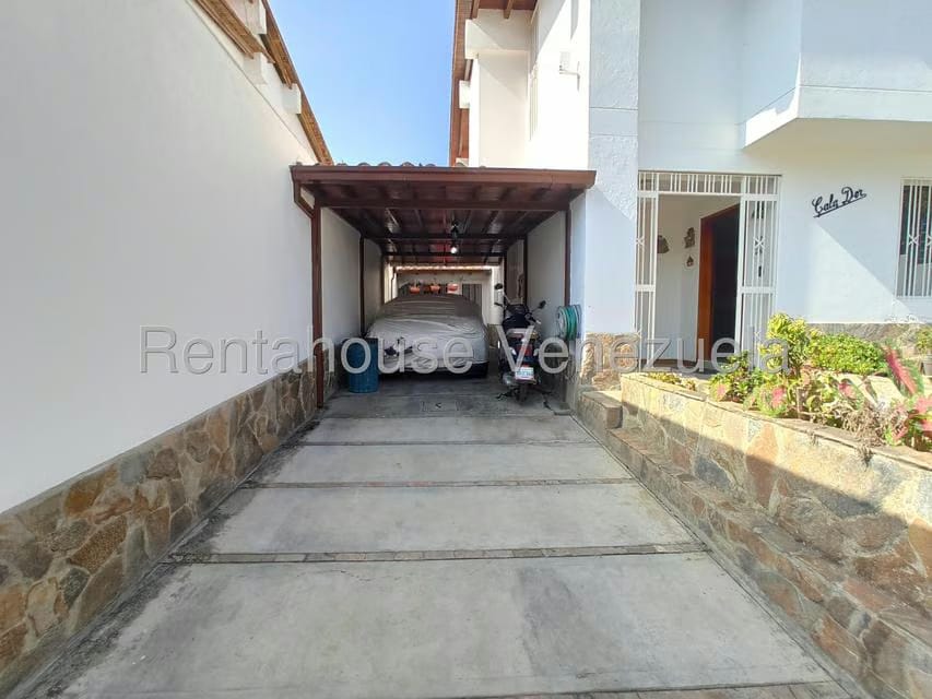 Casa (Duplex) en Venta en Alto Prado, Distrito Metropolitano - 2