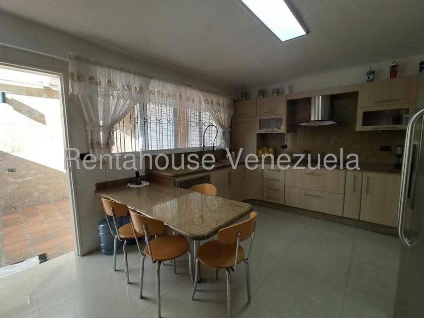 Casa (Duplex) en Venta en Alto Prado, Distrito Metropolitano - 11