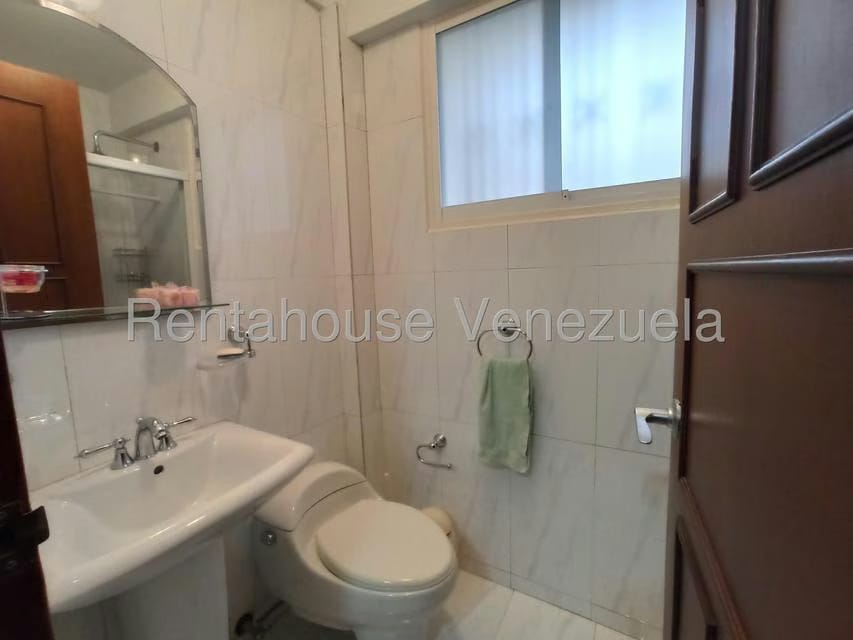 Casa (Duplex) en Venta en Alto Prado, Distrito Metropolitano - 17