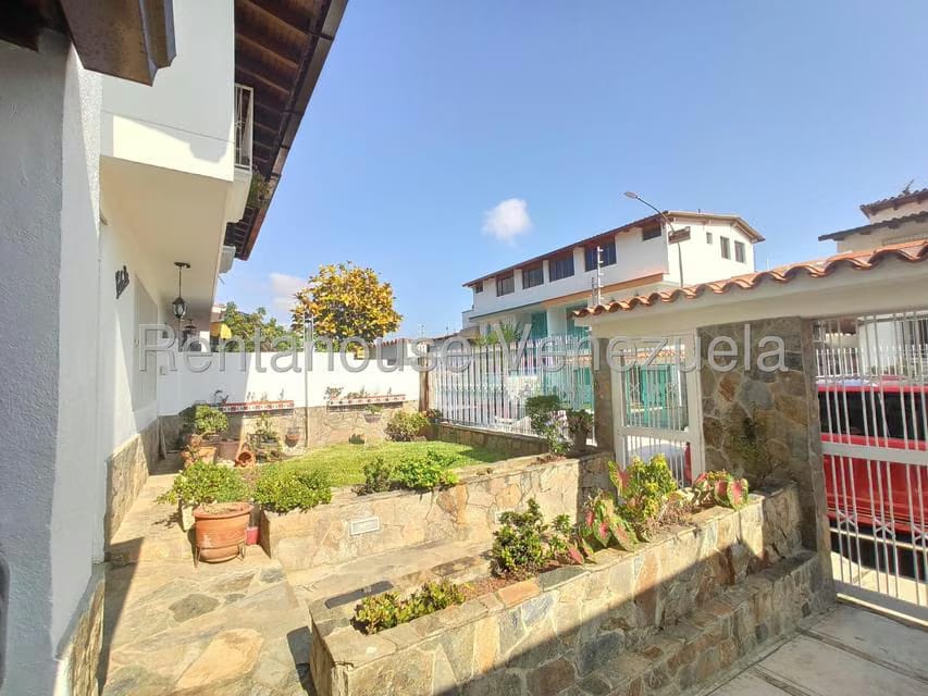 Casa (Duplex) en Venta en Alto Prado, Distrito Metropolitano - 3