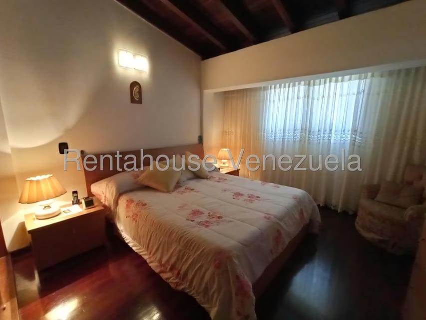 Casa (Duplex) en Venta en Alto Prado, Distrito Metropolitano - 23