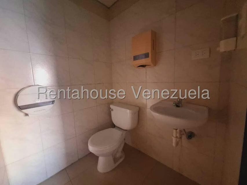 Comercial (Local Comercial) en Alquiler en Nueva Barcelona, Anzoategui - 23