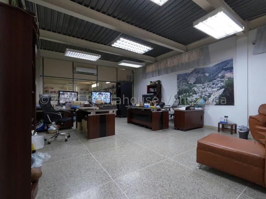 Comercial (Edificio) en Venta en Centro, Lara - 13