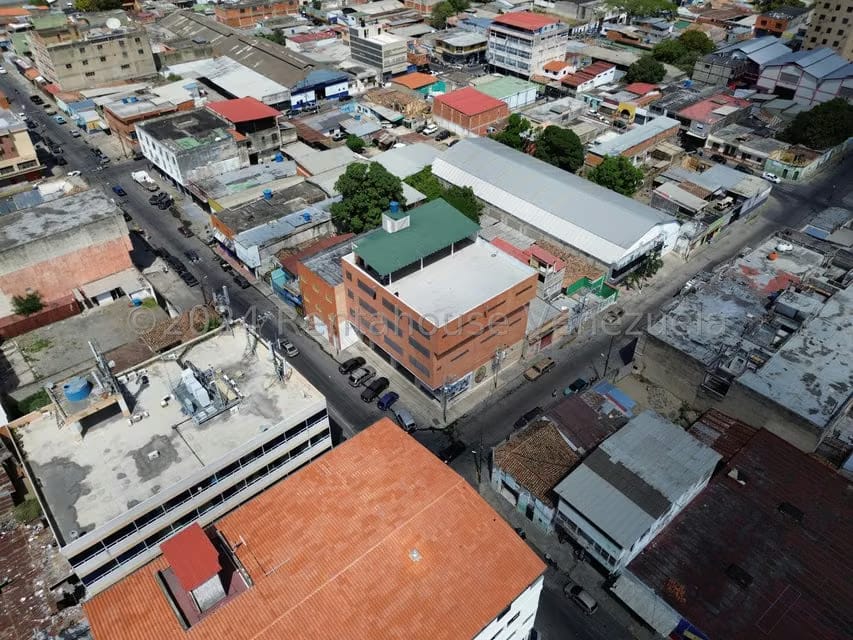 Comercial (Edificio) en Venta en Centro, Lara - 31
