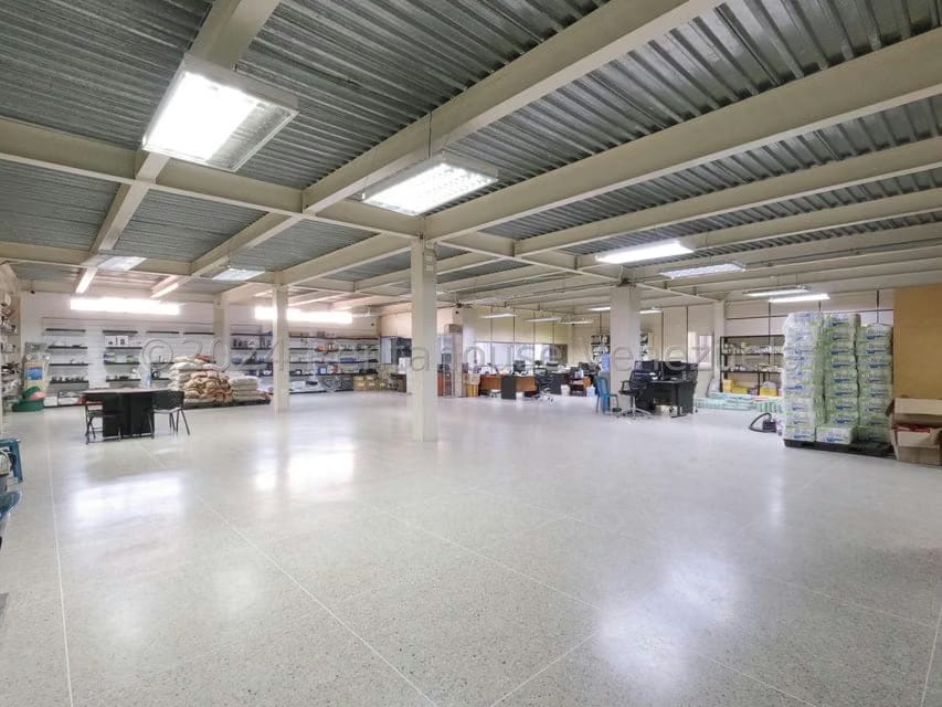 Comercial (Edificio) en Venta en Centro, Lara - 8