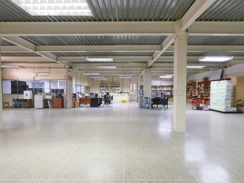 Comercial (Edificio) en Venta en Centro, Lara - 9