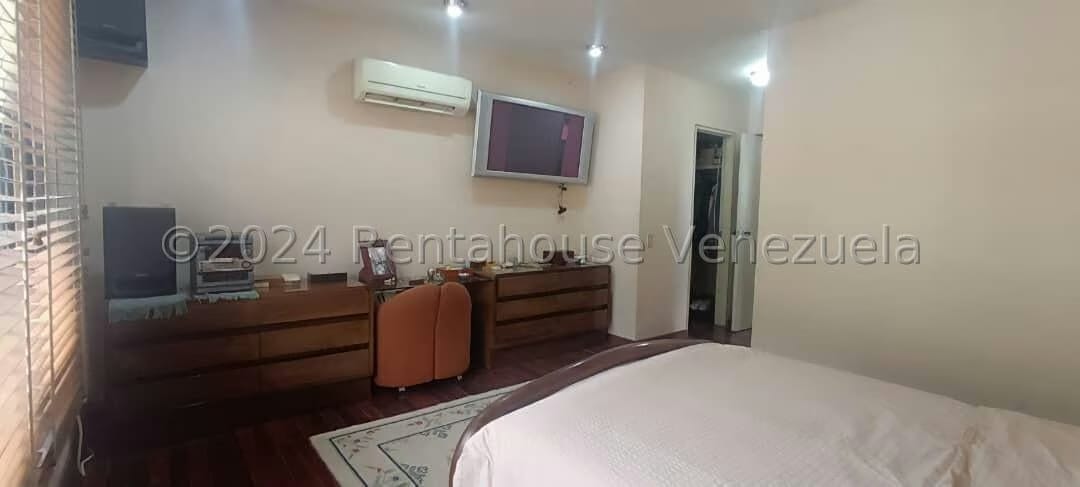 Apartamento (1 Nivel) en Venta en Santa Eduvigis, Distrito Metropolitano - 30
