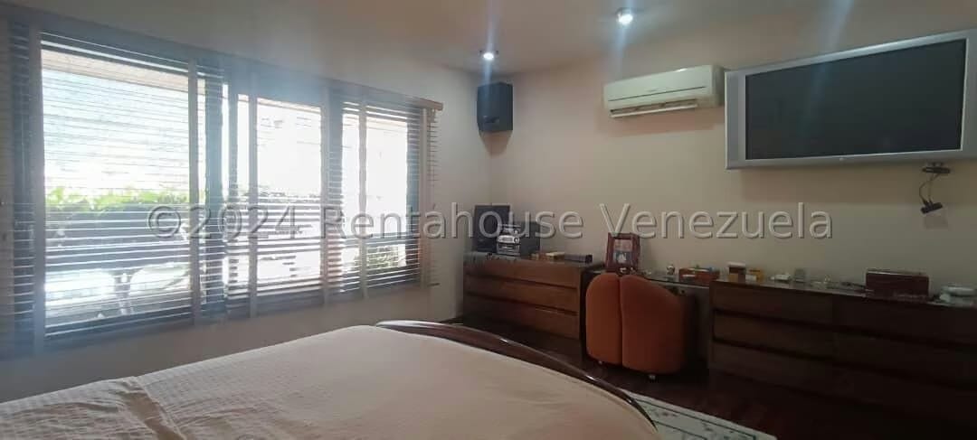 Apartamento (1 Nivel) en Venta en Santa Eduvigis, Distrito Metropolitano - 31