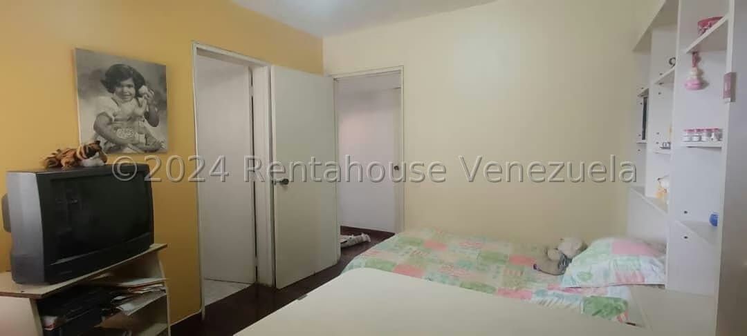 Apartamento (1 Nivel) en Venta en Santa Eduvigis, Distrito Metropolitano - 39
