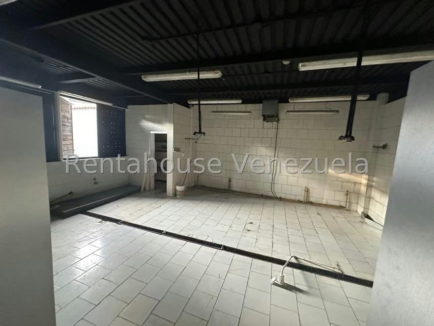 Comercial (Local Comercial) en Alquiler en El Hatillo, Distrito Metropolitano - 13