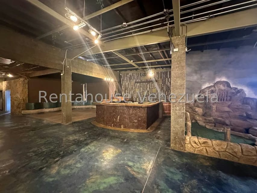 Comercial (Local Comercial) en Alquiler en El Hatillo, Distrito Metropolitano - 4