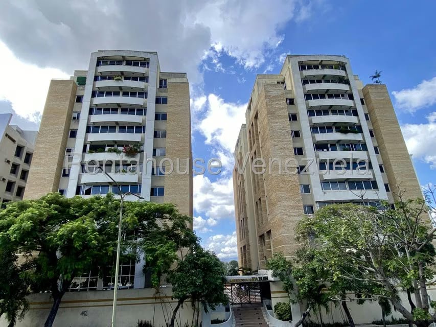 Apartamento (Duplex) en Venta en Parroquia Santa Rosa, Lara