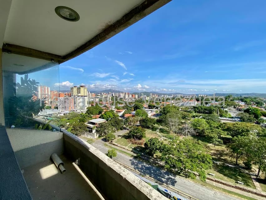 Apartamento (Duplex) en Venta en Parroquia Santa Rosa, Lara - 18