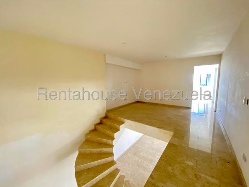 Apartamento (Duplex) en Venta en Parroquia Santa Rosa, Lara - 19
