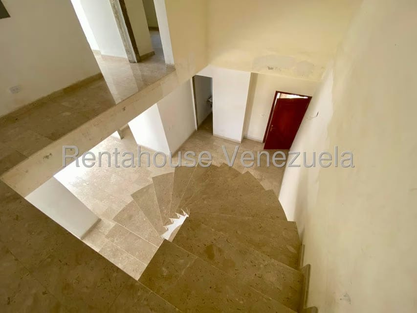 Apartamento (Duplex) en Venta en Parroquia Santa Rosa, Lara - 20