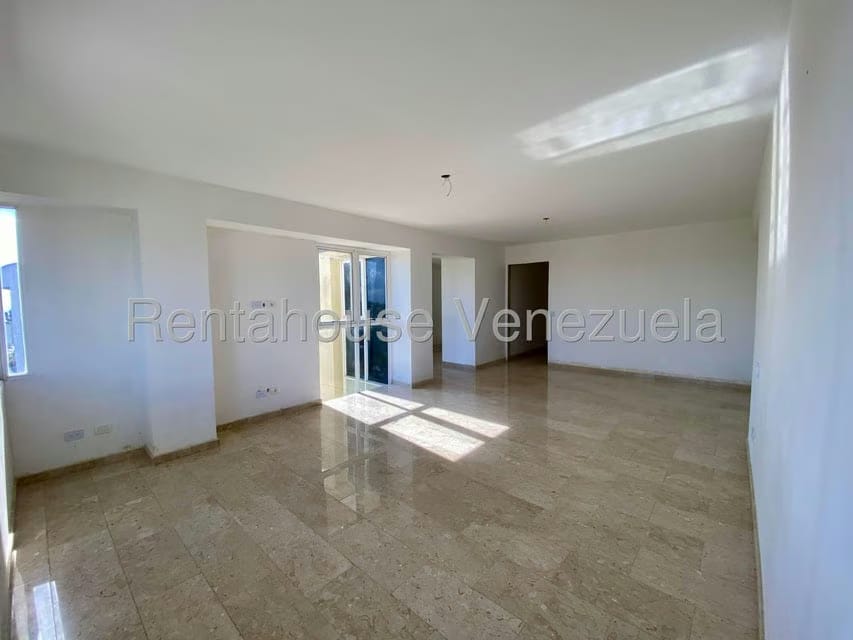 Apartamento (Duplex) en Venta en Parroquia Santa Rosa, Lara - 25