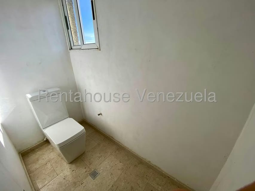 Apartamento (Duplex) en Venta en Parroquia Santa Rosa, Lara - 27