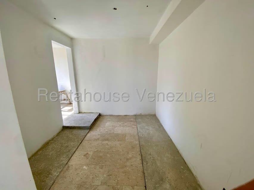 Apartamento (Duplex) en Venta en Parroquia Santa Rosa, Lara - 28