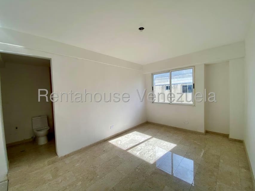 Apartamento (Duplex) en Venta en Parroquia Santa Rosa, Lara - 30