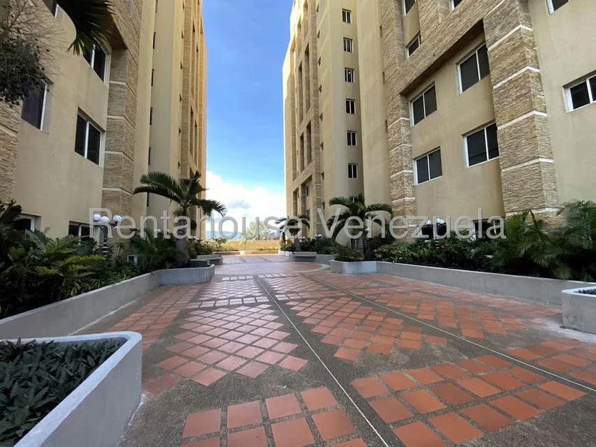 Apartamento (Duplex) en Venta en Parroquia Santa Rosa, Lara - 44